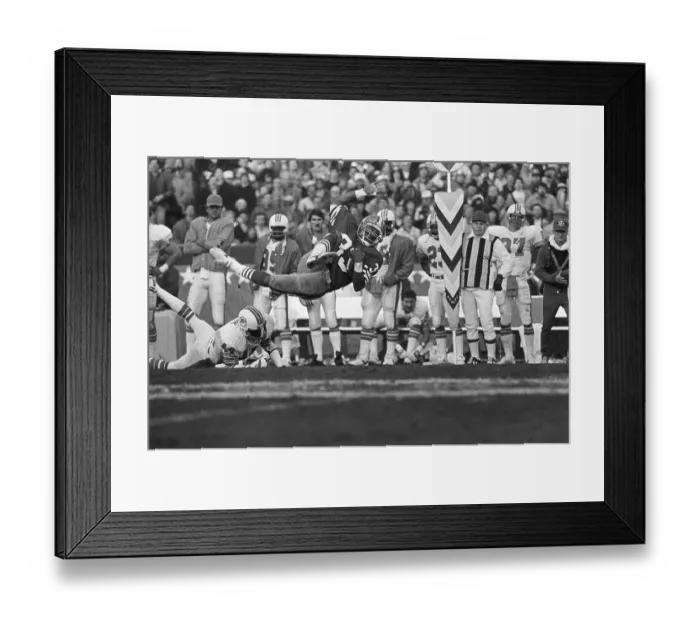 Framed Print : Roger Craig Flying Thru Air in Super Bowl Framed Print : Roger Craig Flying Thru Air in Super Bowl