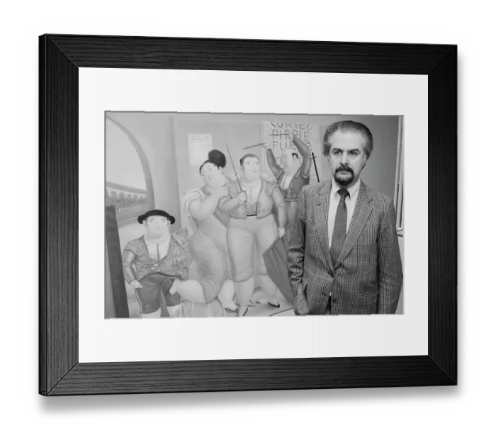 Framed Print : Fernando Botero Posing with His Painting Framed Print : Fernando Botero Posing with His Painting