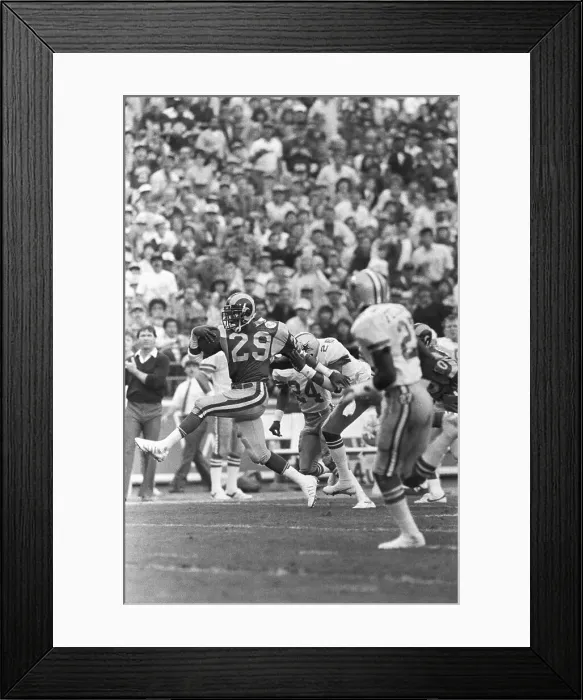 Framed Print : Eric Dickerson Running for a Touchdown Framed Print : Eric Dickerson Running for a Touchdown