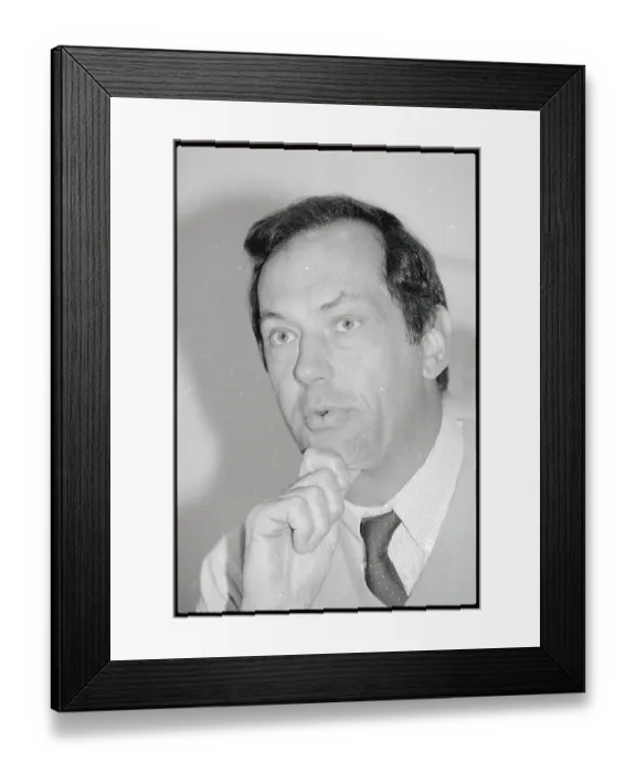 Framed Print : Bill Bradley with Hand on his Chin Framed Print : Bill Bradley with Hand on his Chin