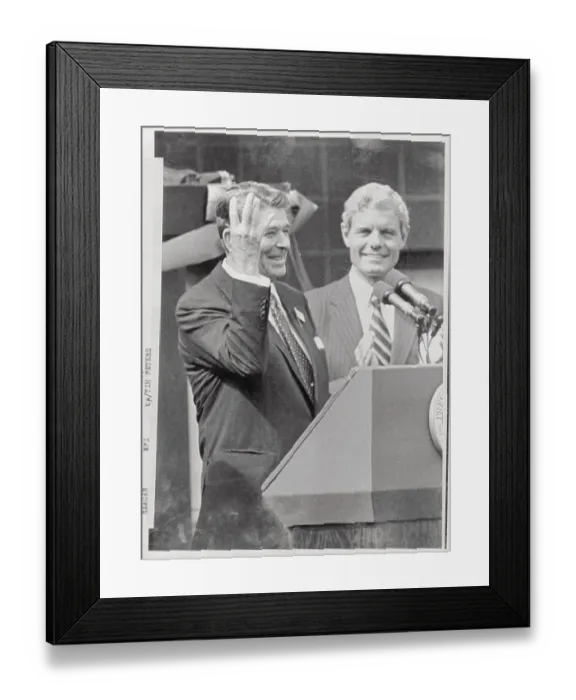 Framed Print : Ronald Reagan Holding up Four Fingers Framed Print : Ronald Reagan Holding up Four Fingers
