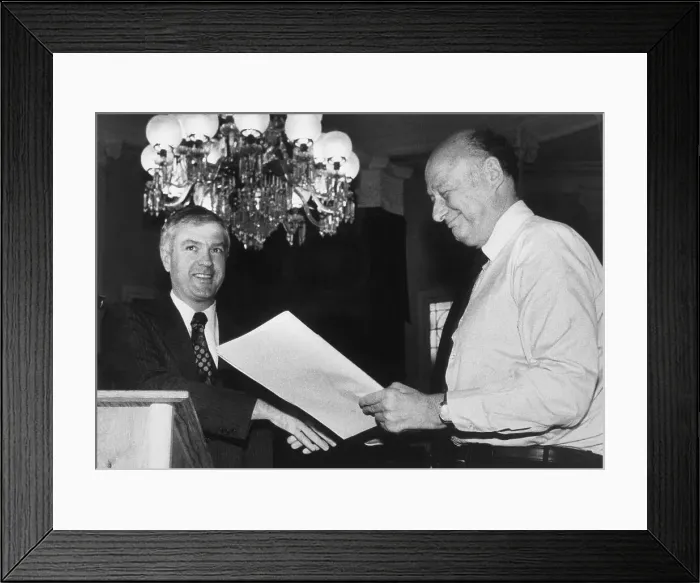 Framed Print : Ed Koch. Mayor Edward Koch shakes hands with William Thom after the latter Framed Print : Ed Koch. Mayor Edward Koch shakes hands with William Thom after the latter