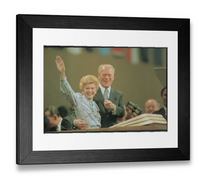 Framed Print : Gerald Ford and Betty Ford Waving Framed Print : Gerald Ford and Betty Ford Waving