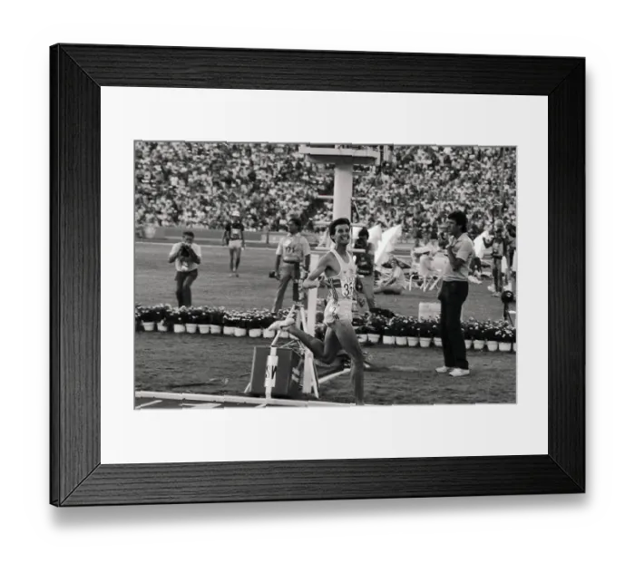 Framed Print : Sebastian Coe Crosses Olympic Finish Line Framed Print : Sebastian Coe Crosses Olympic Finish Line