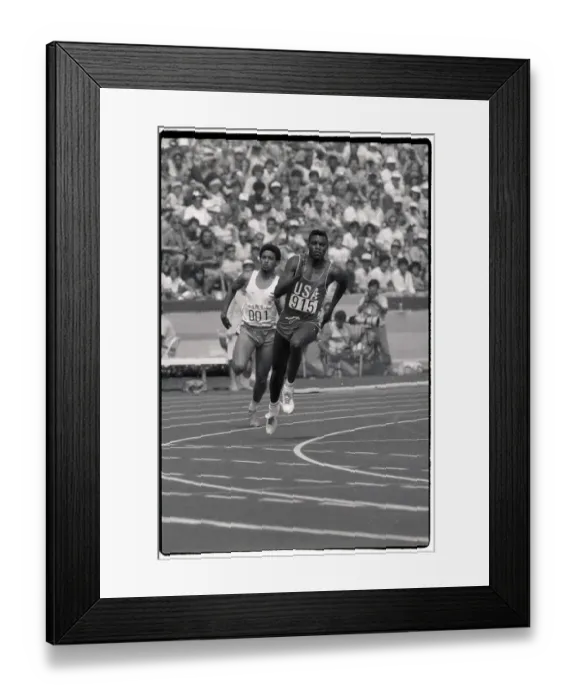 Framed Print : Carl Lewis Sprinting 200 Meters Framed Print : Carl Lewis Sprinting 200 Meters
