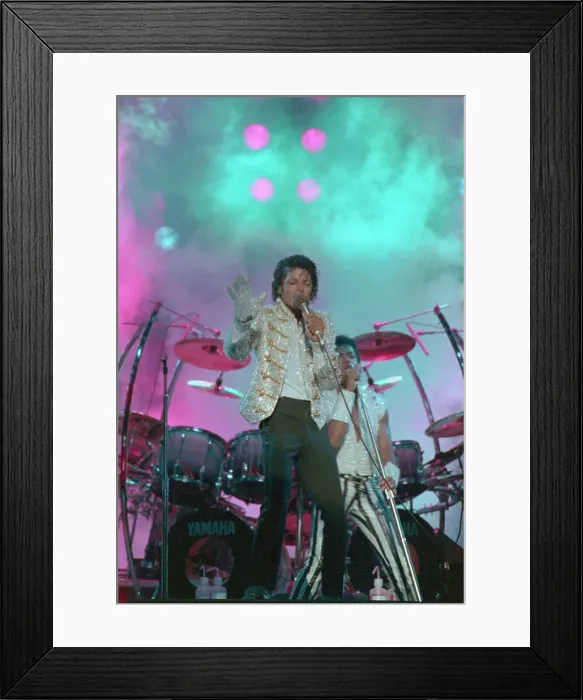 Framed Print : Michael Jackson Performing Framed Print : Michael Jackson Performing