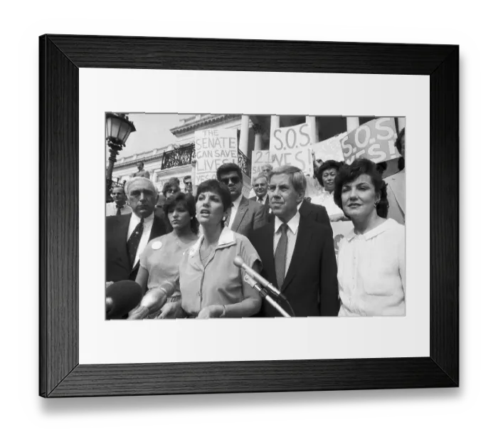 Framed Print : Elizabeth Dole with Others Outside Capitol Framed Print : Elizabeth Dole with Others Outside Capitol