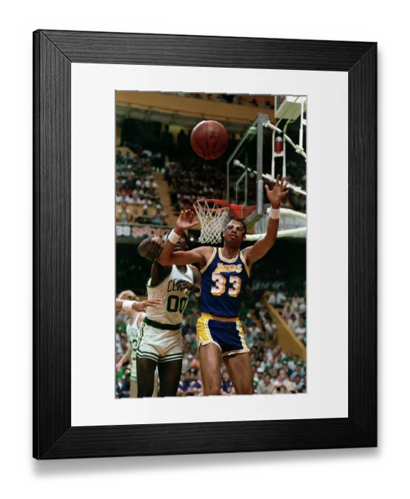 Framed Print : Kareem Abdul Jabbar Framed Print : Kareem Abdul Jabbar