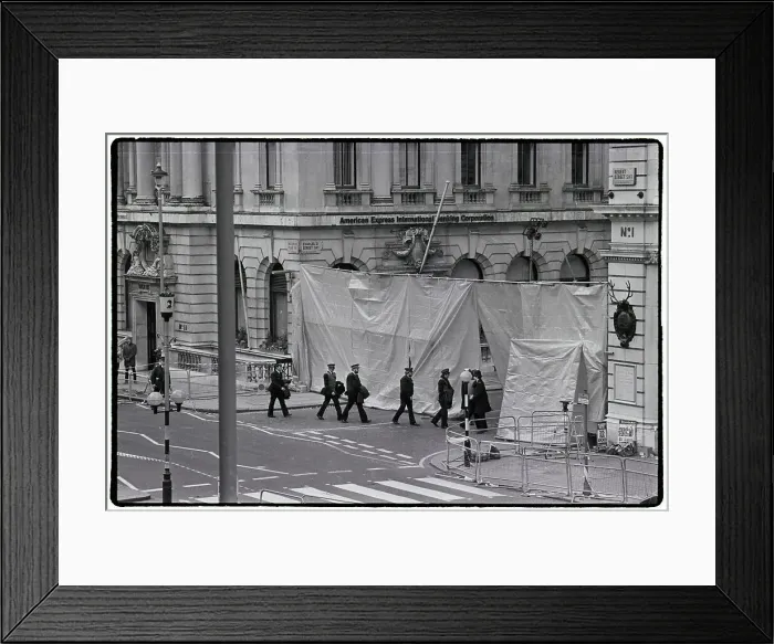 Framed Print : London Police At Embassy Standoff Framed Print : London Police At Embassy Standoff