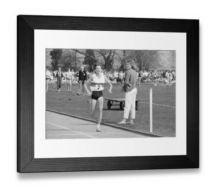 Framed Print : Zola Bud Running The Course