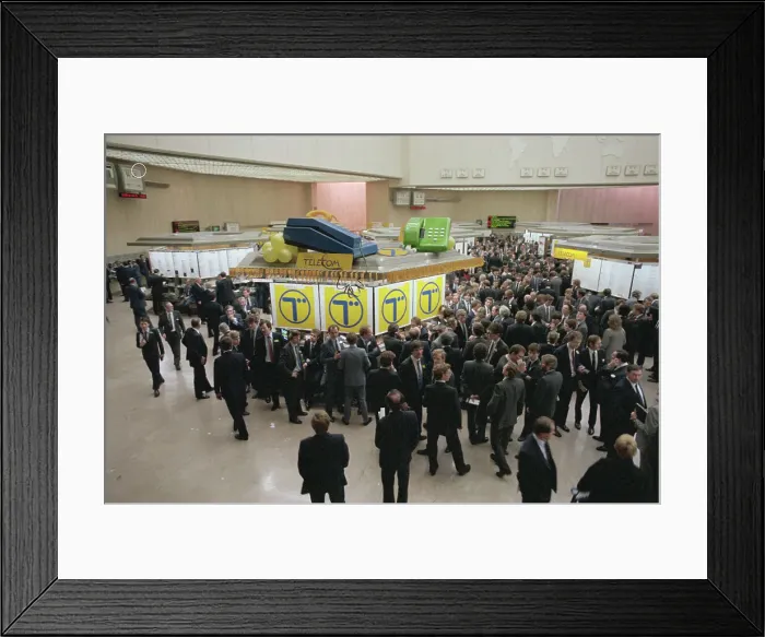 Framed Print : Interior of London Stock Exchange Framed Print : Interior of London Stock Exchange