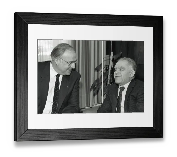 Framed Print : Helmut Kohl Speaking with Yitzhak Shamir Framed Print : Helmut Kohl Speaking with Yitzhak Shamir