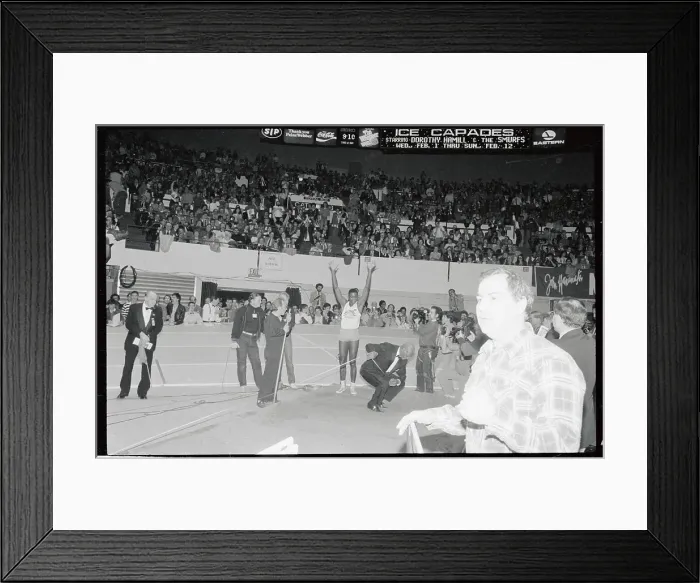 Framed Print : Portrait of Carl Lewis Raising Arms After Jump Framed Print : Portrait of Carl Lewis Raising Arms After Jump