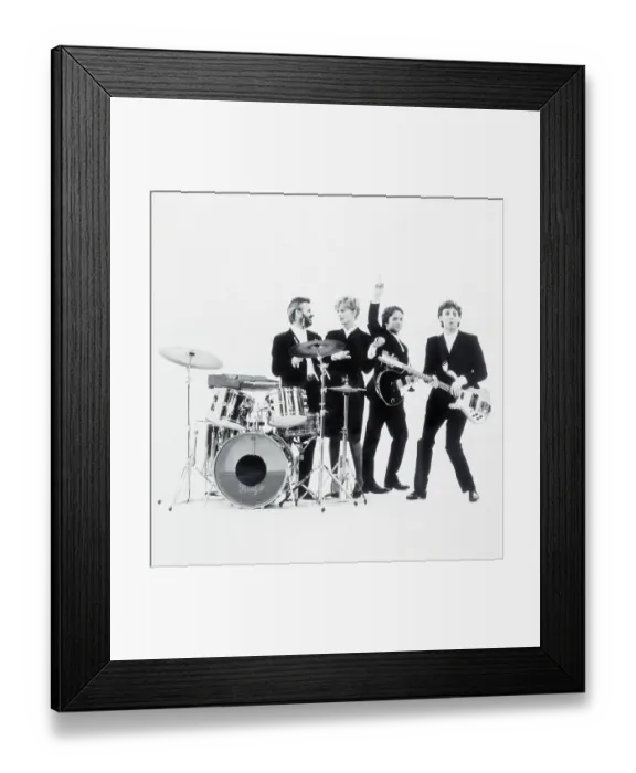 Framed Print : Paul and Linda McCartney with Ringo Starr and Eric Stewart Framed Print : Paul and Linda McCartney with Ringo Starr and Eric Stewart