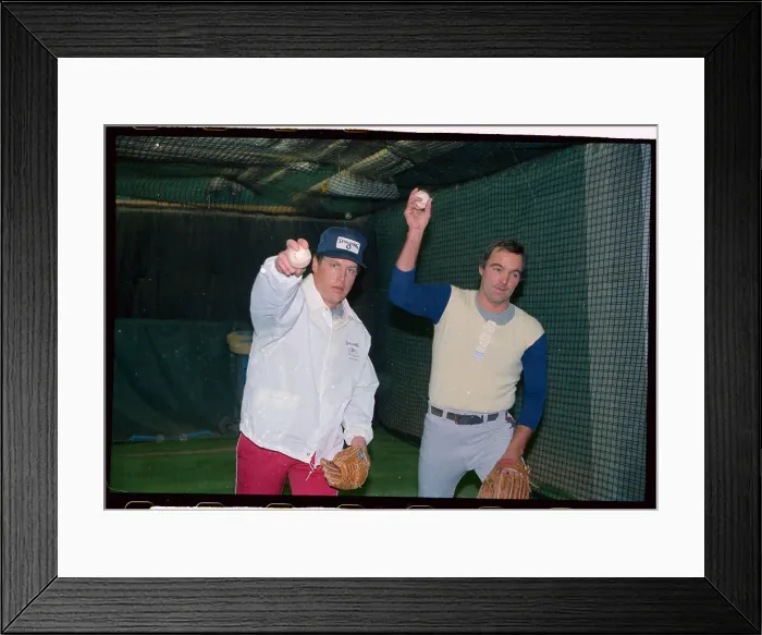Framed Print : Tom Swan and Tom Seaver Exercising Together