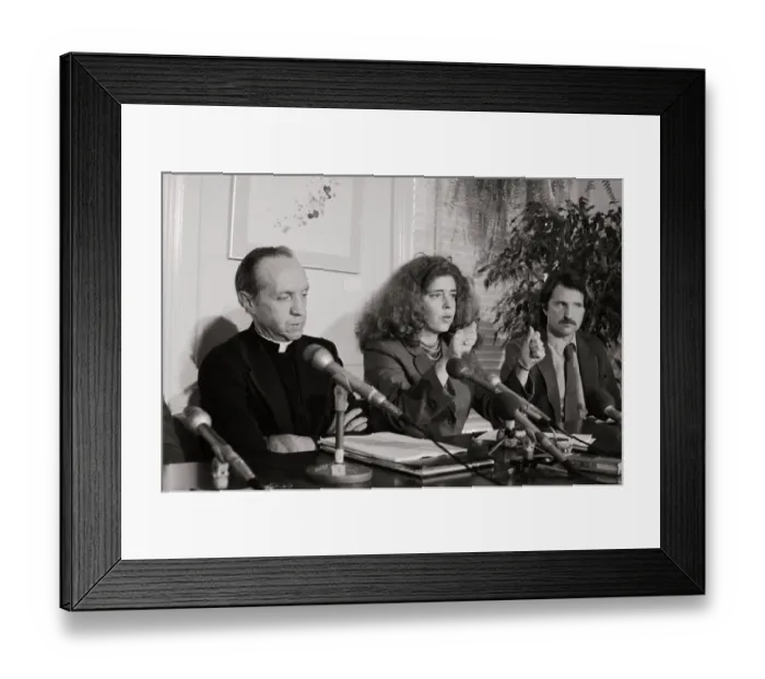 Framed Print : Kitty Tucker Describing how Karen's Car Crashed Framed Print : Kitty Tucker Describing how Karen's Car Crashed