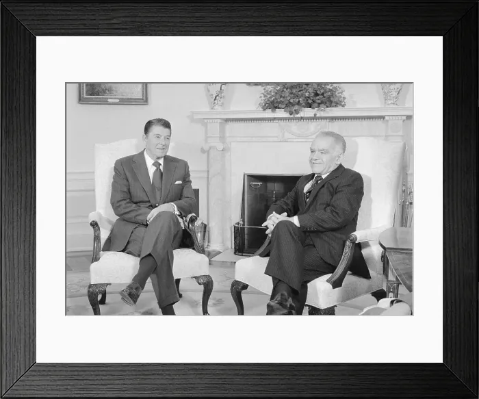 Framed Print : President Reagan Meeting with Yitzhak Shamir Framed Print : President Reagan Meeting with Yitzhak Shamir