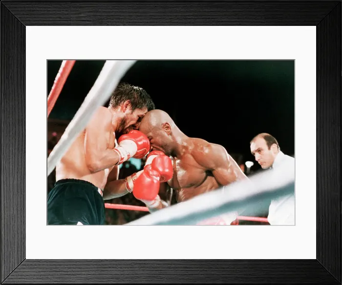Framed Print : Marvin Hagler and Roberto Duran Framed Print : Marvin Hagler and Roberto Duran