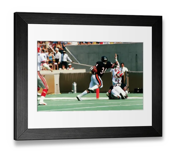 Framed Print : Chicago Bears Walter Payton in Action Framed Print : Chicago Bears Walter Payton in Action