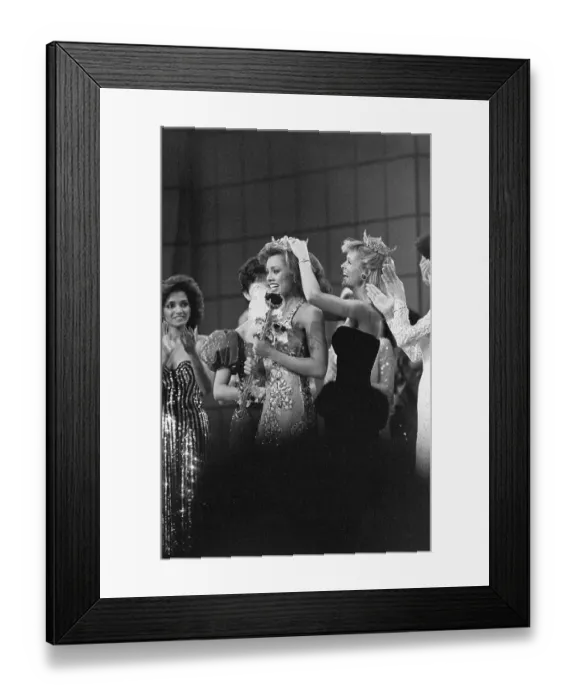 Framed Print : Crowning Vanessa Williams Miss America Framed Print : Crowning Vanessa Williams Miss America