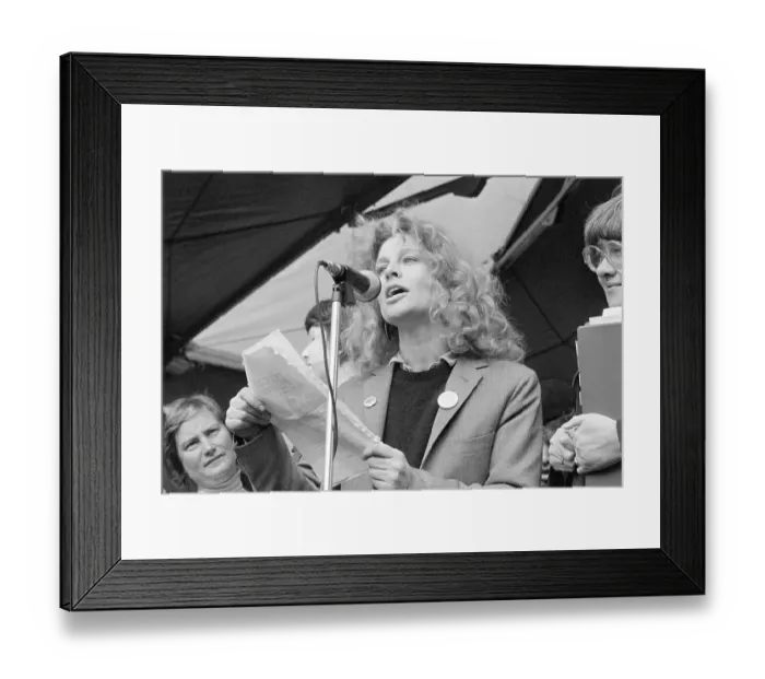 Framed Print : Julie Christie Speaking at Demonstration Framed Print : Julie Christie Speaking at Demonstration