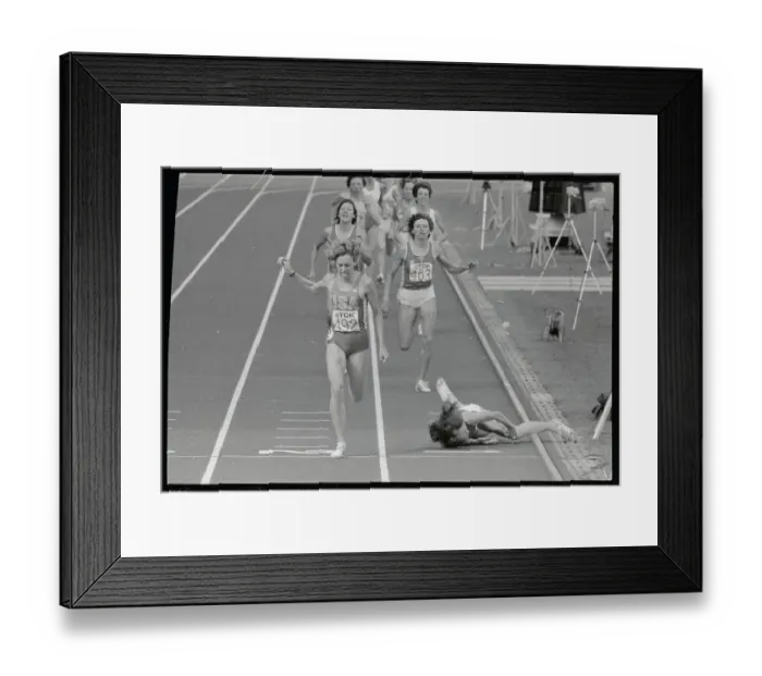 Framed Print : Mary Decker Defeating Zamira Zajtseva in Track Framed Print : Mary Decker Defeating Zamira Zajtseva in Track