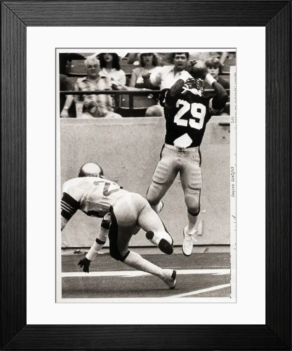 Framed Print : Derek Holloway Catching Touchdown Pass Framed Print : Derek Holloway Catching Touchdown Pass