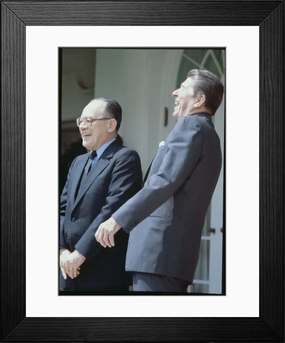 Framed Print : Ronald Reagan and Alvaro Magana Enjoying a Joke Framed Print : Ronald Reagan and Alvaro Magana Enjoying a Joke