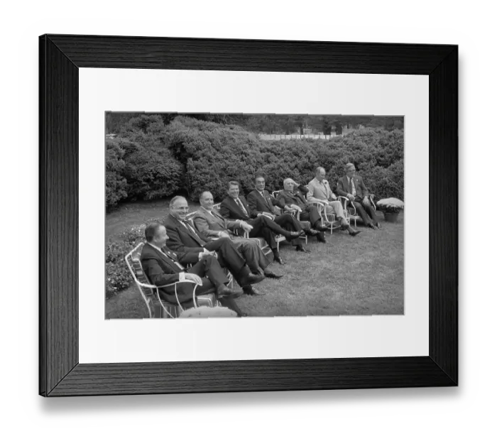 Framed Print : Helmut Kohl Relaxing with Other Heads of State Framed Print : Helmut Kohl Relaxing with Other Heads of State