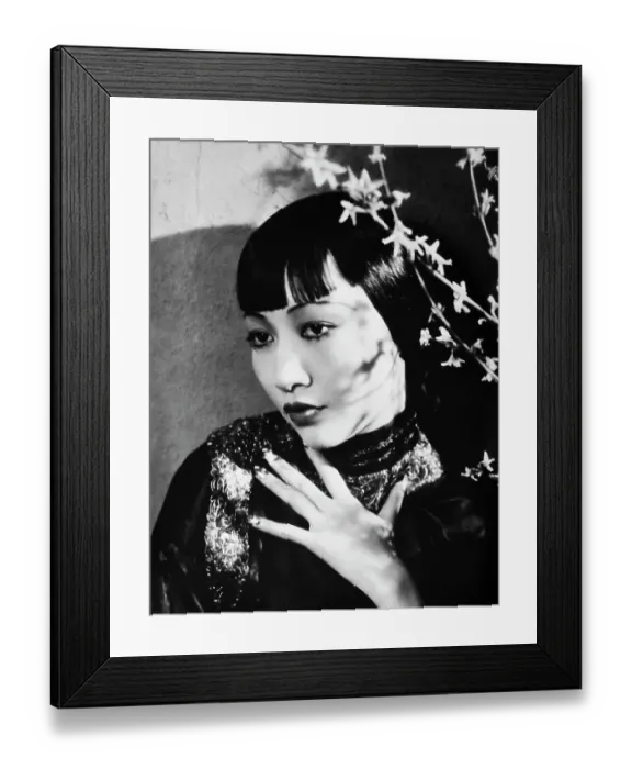 Framed Print : Portrait of Early Asian Actress Anna May Wong Posing Framed Print : Portrait of Early Asian Actress Anna May Wong Posing
