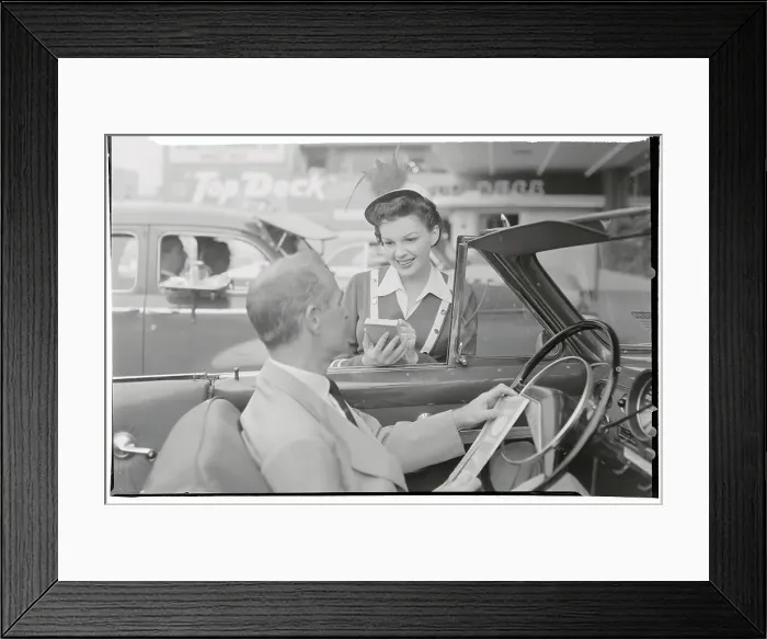 Framed Print : Judy Garland During a Scene as a Waitress Framed Print : Judy Garland During a Scene as a Waitress