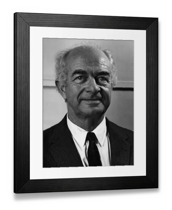Framed Print : Linus Pauling Head And Shoulders Photo Framed Print : Linus Pauling Head And Shoulders Photo