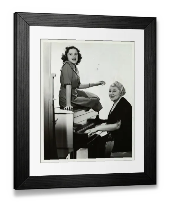 Framed Print : Judy Garland and Sophia Tucker Framed Print : Judy Garland and Sophia Tucker