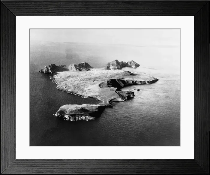 Framed Print : Island of Heimaey Framed Print : Island of Heimaey