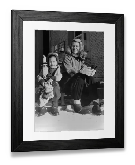 Framed Print : Rita Hayworth Sitting With Daughter Rebecca Framed Print : Rita Hayworth Sitting With Daughter Rebecca