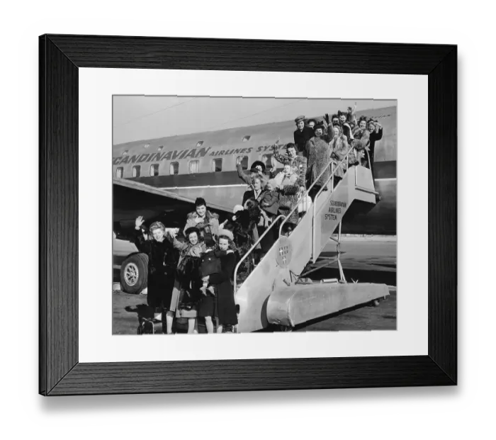 Framed Print : War Brides Wave While Disembarking / Plane Framed Print : War Brides Wave While Disembarking / Plane