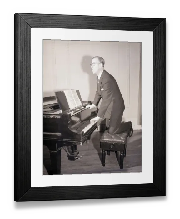 Framed Print : Danish Tenor Gerd Schiotz Framed Print : Danish Tenor Gerd Schiotz