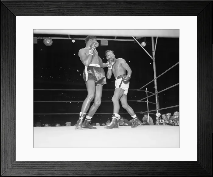 Framed Print : Kid Gavilan Punches Ray Robinson on Chin Framed Print : Kid Gavilan Punches Ray Robinson on Chin