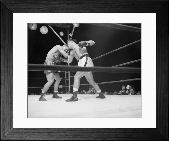Framed Print : Marcel Cerdan Punching Tony Zale Framed Print : Marcel Cerdan Punching Tony Zale