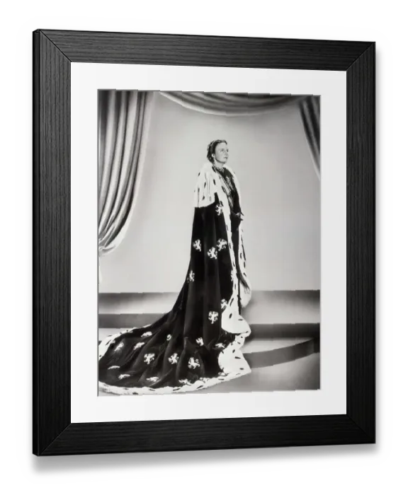 Framed Print : Dutch Queen Juliana In Regal Robes Framed Print : Dutch Queen Juliana In Regal Robes