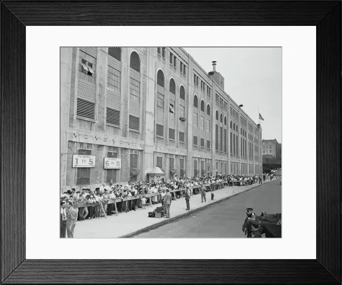 Framed Print : Fans Awaiting Babe Ruth's Coffin