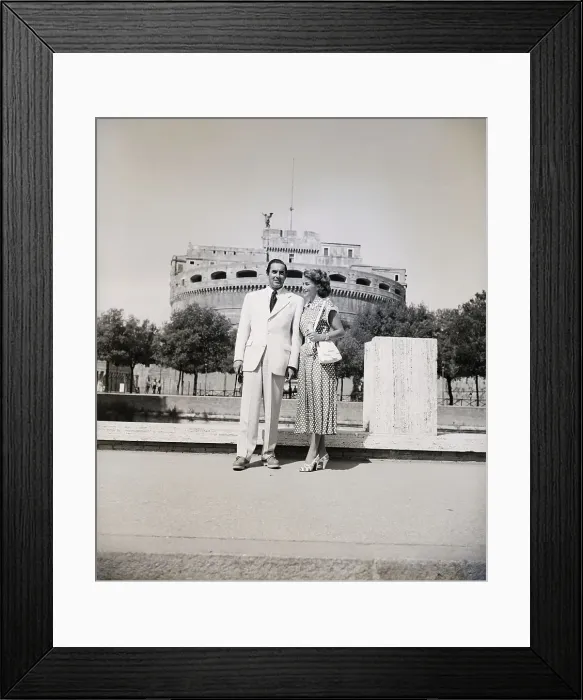 Framed Print : Tyrone Power and Fiancee Linda Christian in Rome