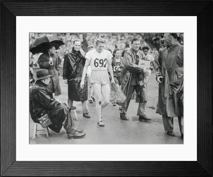 Framed Print : Blankers-Koen Wembley Champion Exiting Grounds Framed Print : Blankers-Koen Wembley Champion Exiting Grounds