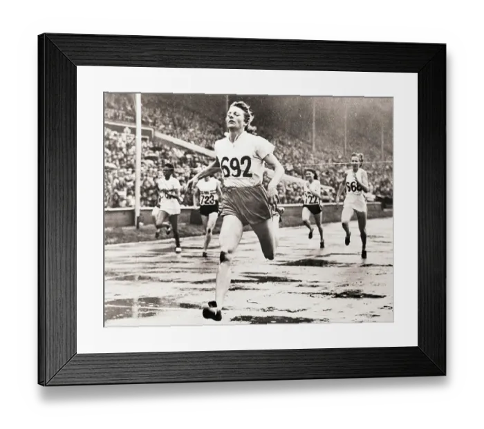 Framed Print : Fanny Blankers-Koen Crosses Finish Line Framed Print : Fanny Blankers-Koen Crosses Finish Line