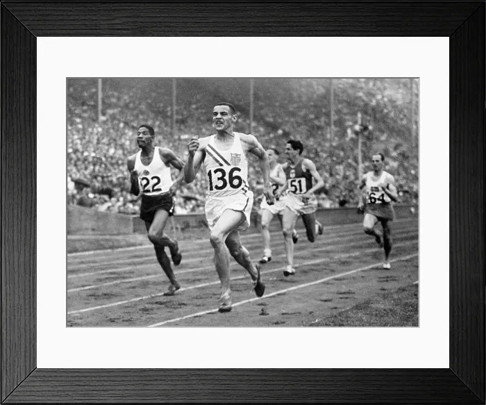 Framed Print : Mal Whitfield and Arthur Wint Competing Framed Print : Mal Whitfield and Arthur Wint Competing