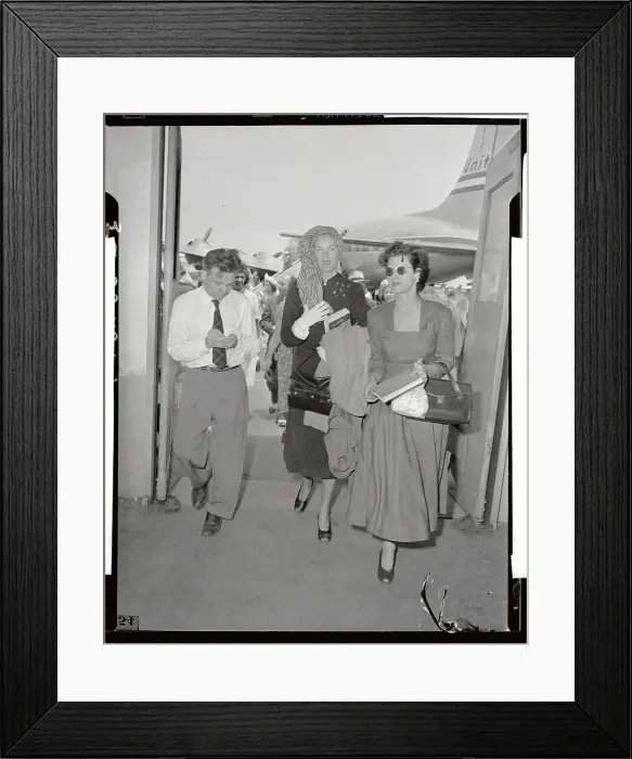 Framed Print : Doris Duke Rubirosa and Mrs. R.F. Somers Framed Print : Doris Duke Rubirosa and Mrs. R.F. Somers