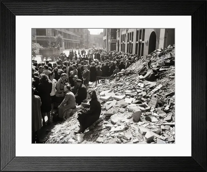 Framed Print : Berliners Wait On Line In Front Of Bank Framed Print : Berliners Wait On Line In Front Of Bank