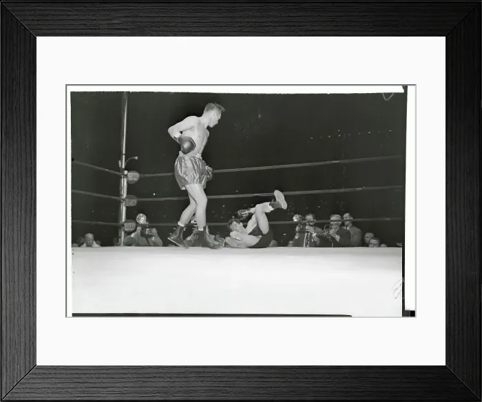 Framed Print : Tony Zale Towering over Rocky Graziano in Boxing Ring Framed Print : Tony Zale Towering over Rocky Graziano in Boxing Ring