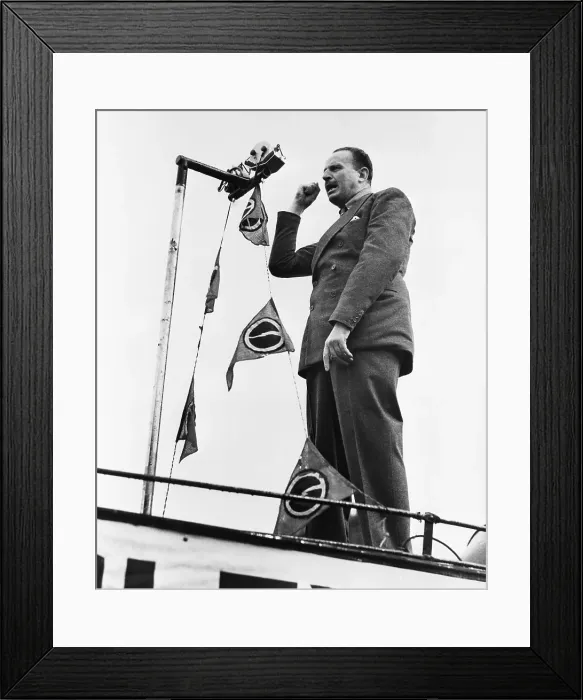 Framed Print : British Fascist Mosley Addresses Union Meeting Framed Print : British Fascist Mosley Addresses Union Meeting
