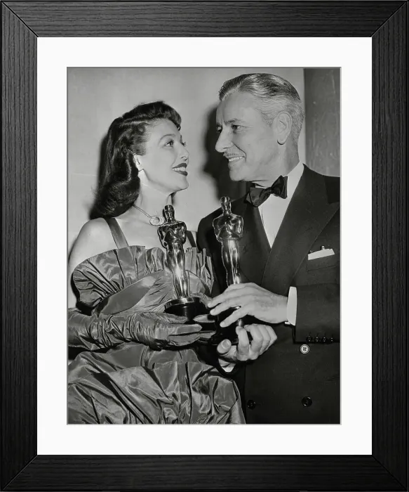 Framed Print : Loretta Young and Ronald Colman Holding Their Oscars Framed Print : Loretta Young and Ronald Colman Holding Their Oscars